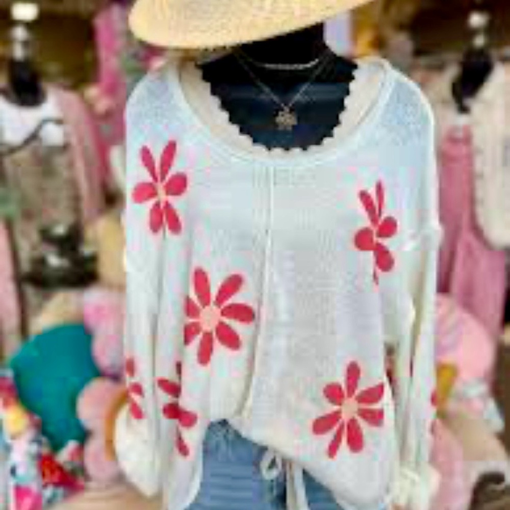 POL floral DAISY Crew Neck Sweater - WHITE and Red LARGE
